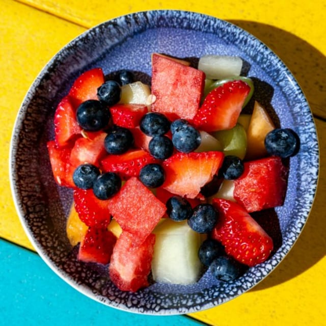 Fresh Fruit Cup.